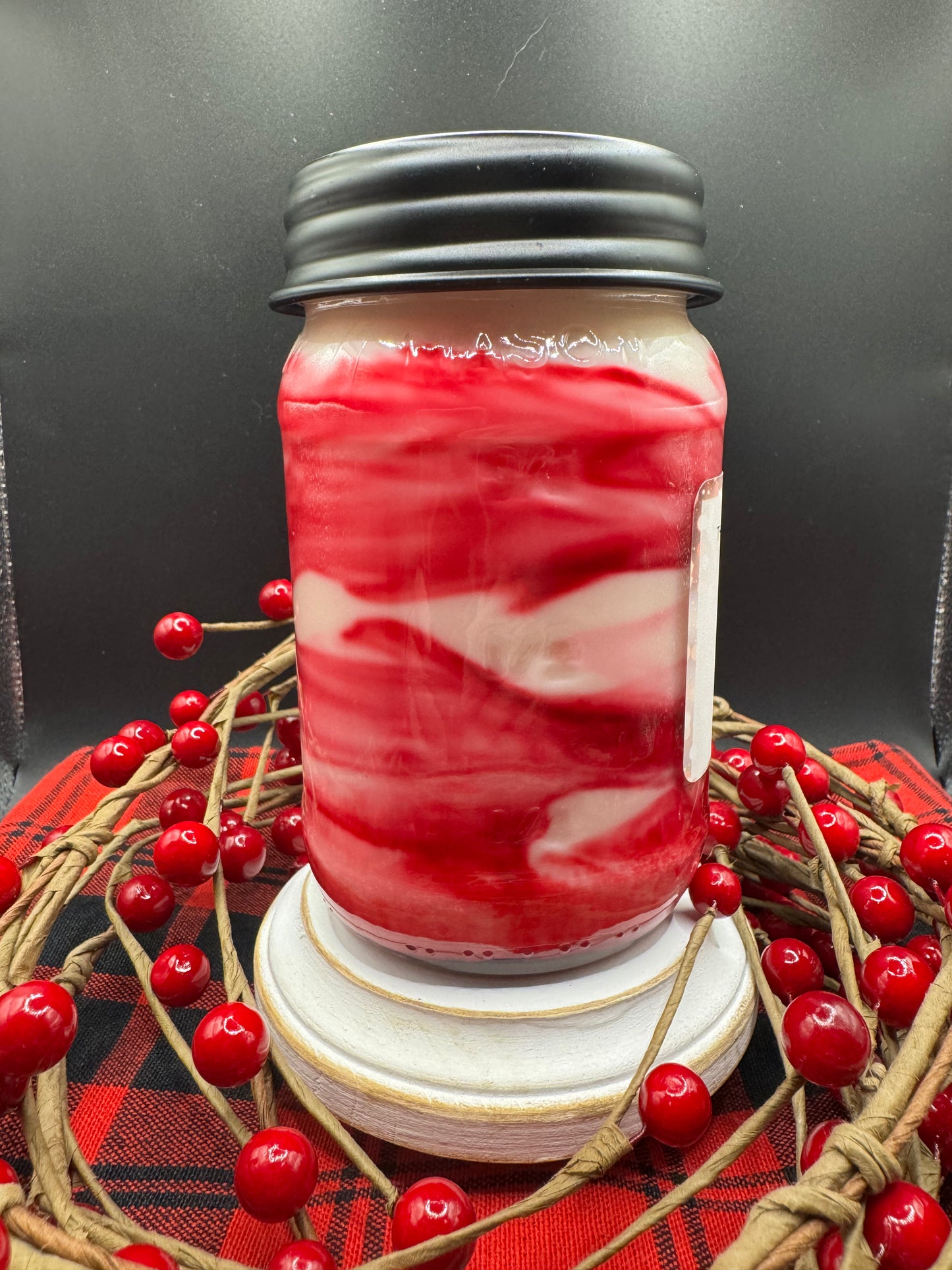 Holiday 16oz Marbled Candle